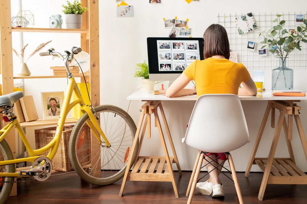 Homeoffice Frau – © shironosov / iStock.com